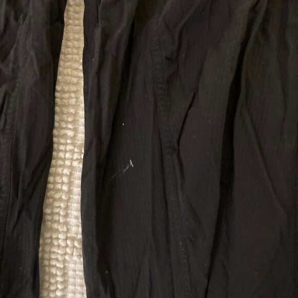 Lululemon Mid-rise Women's Jogger Size 8 Black - Picture 3 of 3